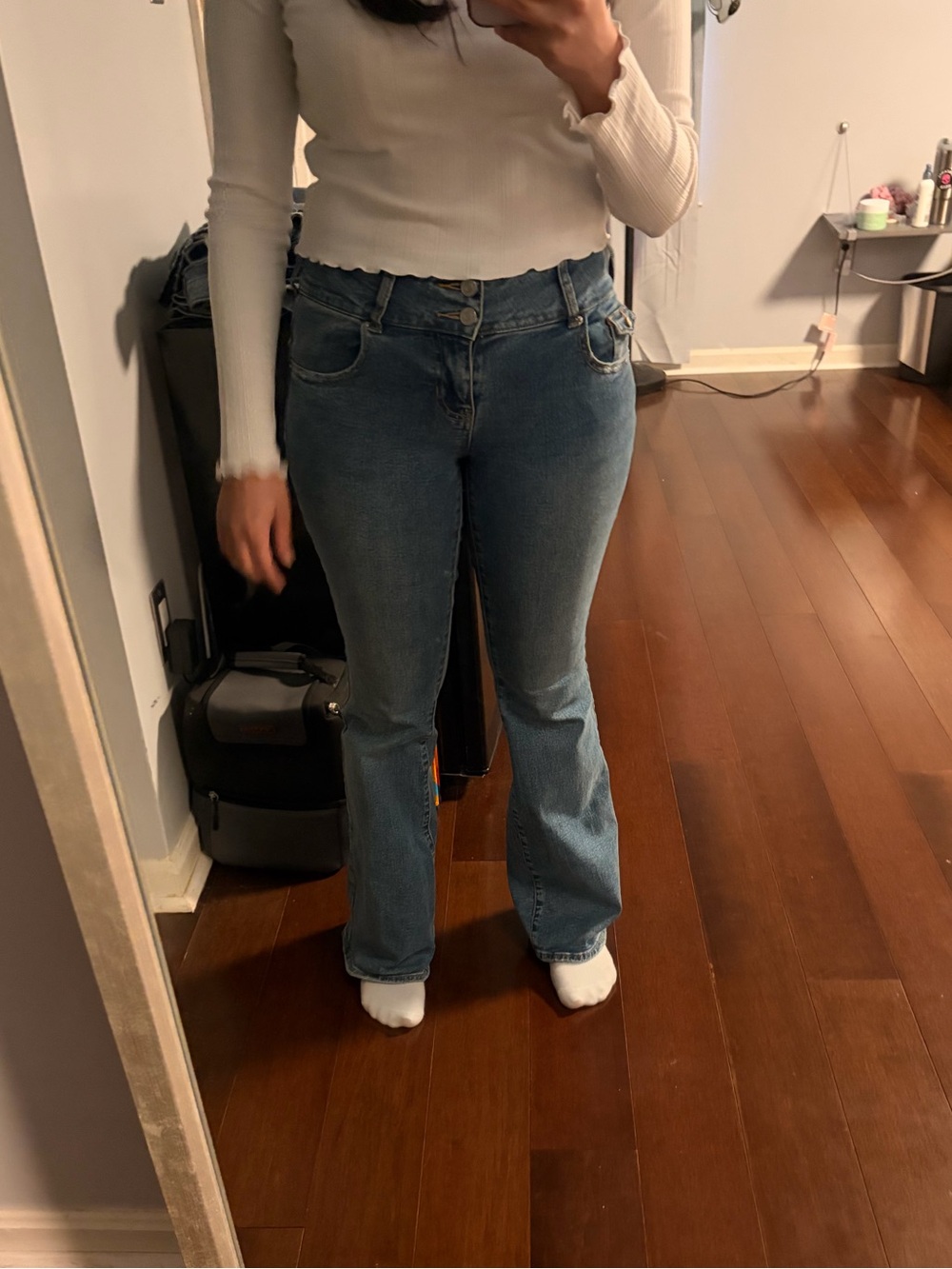 PacSun Women's Low Rise Boot Cut Jeans in Mid Blue Wash